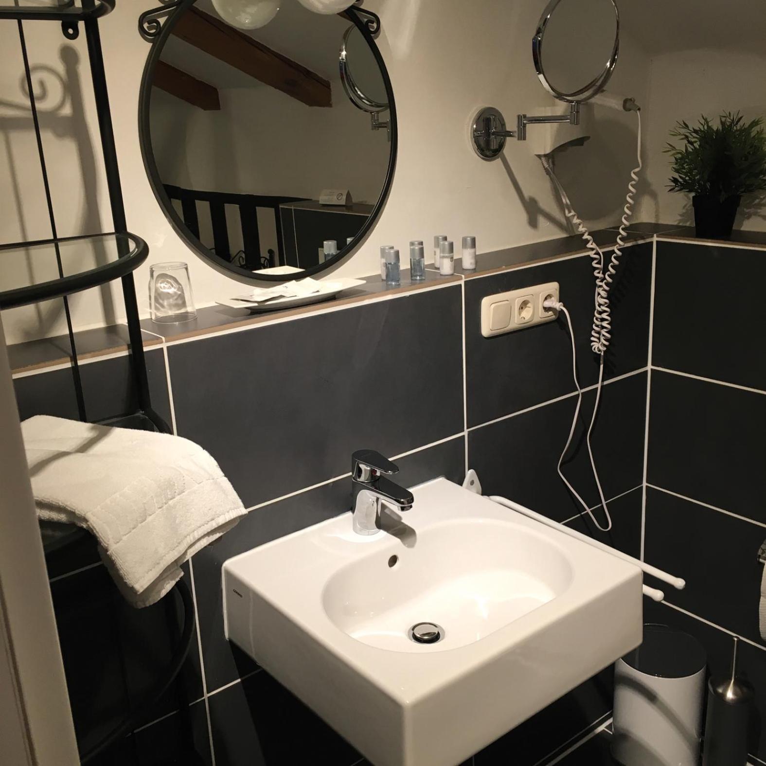 Bredl In Der Ballestrem Hotel